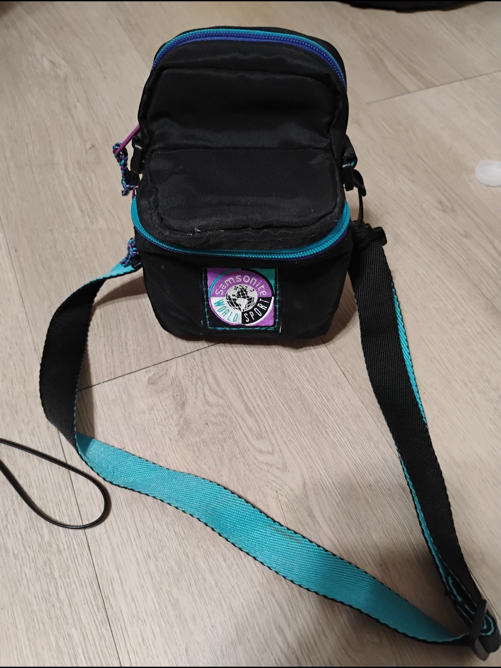 Samsonite Small Crossbody Camera Bag in Black & Teal